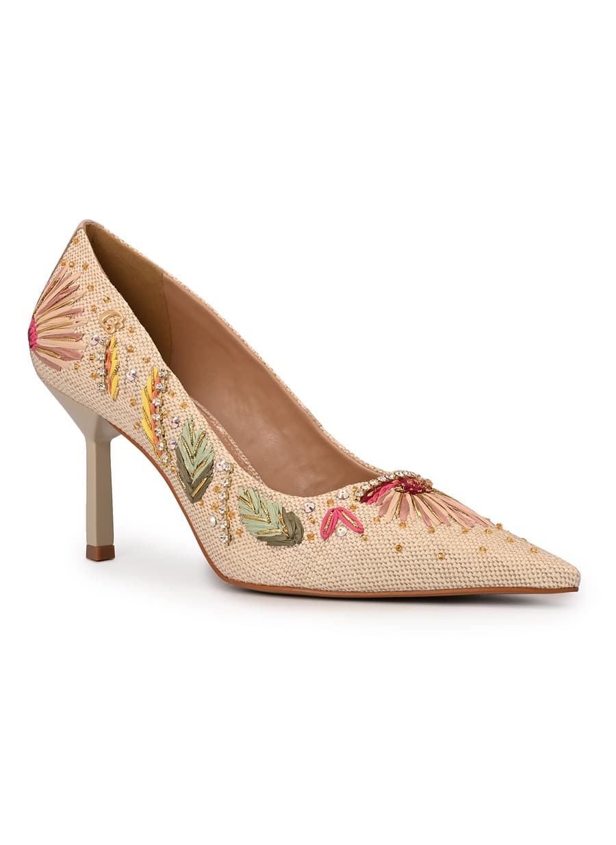Hazelnut Embroidered Pump