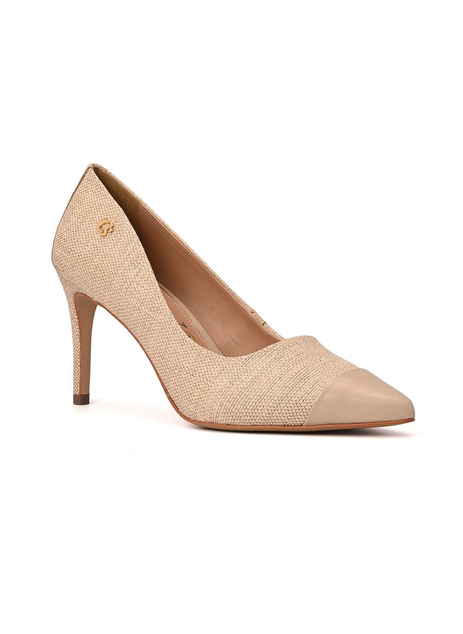 Hazelnut Straw Pump